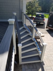 trex select railing with cocktail rail